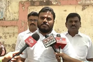 minister peddireddy ramachandra reedy attacks on candidates who context in muncipal elections