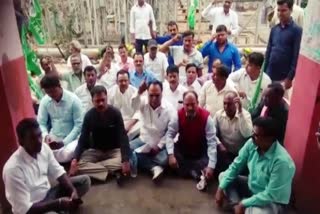 jmm protest against  dvc power cut in giridih