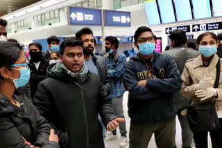 Rome airport  റോമിൽ വിദ്യാർഥികൾ  റോം അന്താരാഷ്‌ട്ര വിമാനത്താവളം  കൊവിഡ് 19  കൊറോണ  covid 19  covid italy