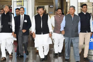 mukul wasnik and harish rawat