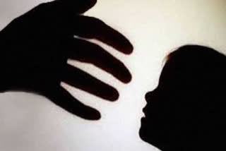 12-year-old girl raped  UP's Fatehpur  Police  mentally unstable girl  12 കാരിയെ അയാല്‍വാസി പീഡിപ്പിച്ചു  പീഡനം  കുട്ടികള്‍ക്കെതിരെയുള്ള പീഡനം