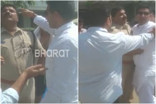 Scuffle between Congress leader and a police personnel,ಕೈ ನಾಯಕ ಪೊಲೀಸ್ ಸಿಬ್ಬಂದಿ ನಡುವೆ ಗಲಾಟೆ