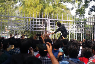 Jamia students protest outside the Vice Chancellor office