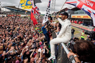 Racer Lewis Hamilton is Expressed his surprise after F1 continues amid coronavirus outbreak while attending to Australian GP