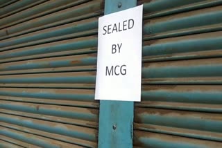 Administration sealed shops in Sadar Bazar in gurugram