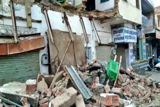 60 year old building collapsed in hisar