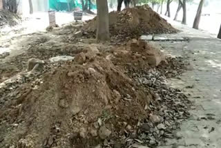 Debris spread on the road in Dwarka, Delhi