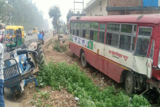 road accident one dead in ghazaibad