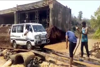 Alternative way of shedding rain in dindouri