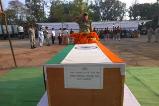 last salute to martyr soldier in jagdalpur
