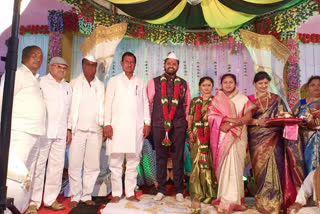 got married in enegegment function and aid given to corona patient