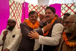 SP, BSP workers join Congress