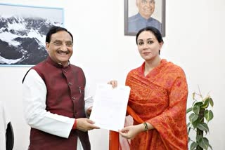 Rajsamand MP Dia Kumari meets HRDM