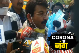 BJP awareness campaign Manoj Tiwari distributed masks due to Corona