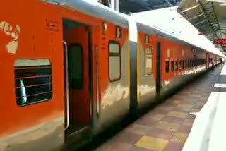 Mumbai Howrah Express canceled due to Corona virus in Raipur