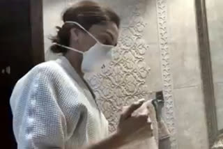 Deepika shares video of washing hands