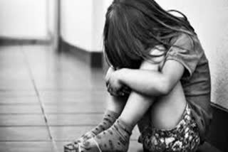 Rape on minor daughter: father arrested in vitla