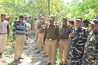 dead-body-of-an-old-man-found-buried-in-mud-in-bahraich