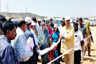 chief minisdter office chief secretery smitha sabarwal visit basvapuram project in yadadri