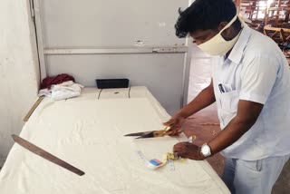 Prisoners are making masks