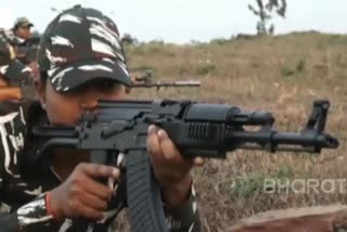 drg women fighter and naxalites encounter in dantewada