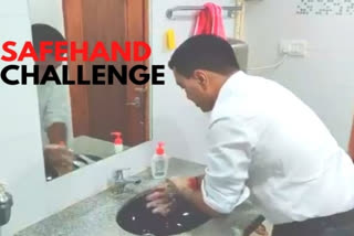 Goa CM accepts Irani's #SafeHandsChallenge, nominates Fadnavis