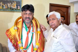 D K Shivkumar visit to H K Patil house
