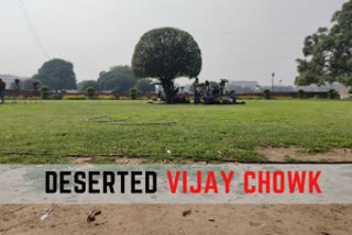 Delhi's Vijay chowk wears deserted look