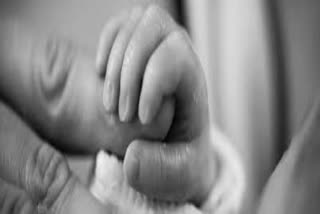 child-died-in-the-womb-due-to-late-arrival-of-ambulence-in-sarguja