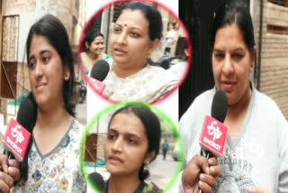 Women expressed happiness at Yamuna Vihar after Nirbhaya convicts were hanged in tihar jail