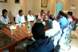 gannaur sdm meeting with factory operators due to corona