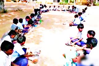 300 mn children missing school meals due to virus closures: WFP