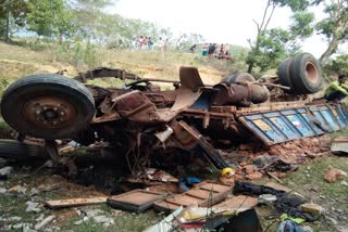 bauxite truck fell under the Kandra Bridge in Lohardaga