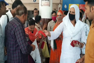 kinnar society distributed masks due to corona virus in sohna