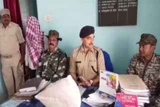 accused arrested with hemp in giridh