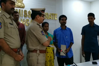 Maoist couple surrendered to police at warangal