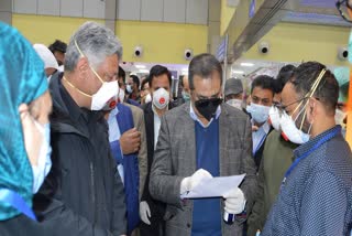 jammu kashmir lg advisor visited srinagar airport to chek coroan precautions