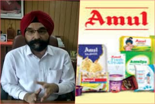 rumor-amul-stopped-selling-of-milk-huge-crowd-reached-at-amul-shop-for-buying-milk