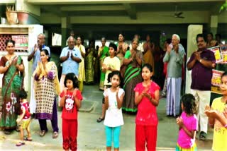 People COURTESY CLAP கிருஷ்ணகிரி கரோனா கைத்தட்டல் கைத்தட்டும் நிகழ்ச்சி மதுரை கைத்தட்டும் நிகழ்ச்சி Madurai People COURTESY CLAP Krishnagiri People COURTESY CLAP