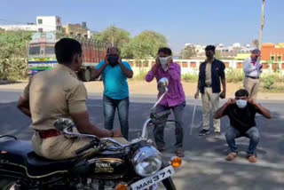 Cop makes 3 do sit-ups during Pune janta curfew, clip goes  viral