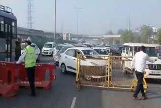 delhi gurugram border seal after lock down