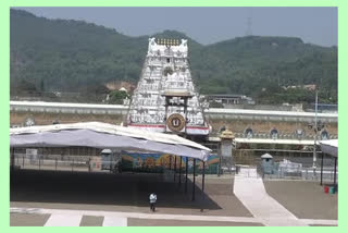 due to Corona Effect today onwards Tirumala Ghat Roads closed at thirupathi in chittoor