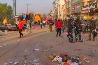 Delhi lockdown: Anti-CAA protesters removed from Shaheen Bagh