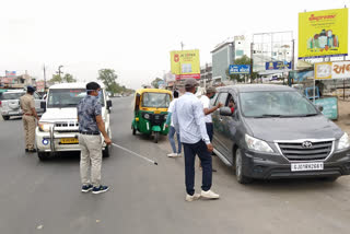 Gujarat lock-down due to corona virus: Travelers got in trouble