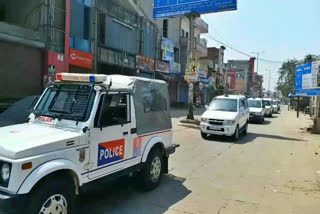 flag march by palwal sp during lock down