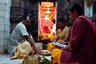 Priests worshiped in Ratanpur