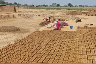 labors working in brick field