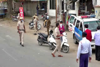 sirsa police cut challan during lockdown