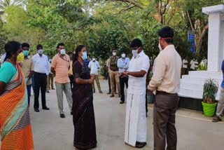 vijayabaskar sudden inspection in poonamalle Public Health Institute