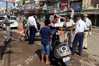 Action taken on those who get out of the house during the lockdown in Charkhi Dadri